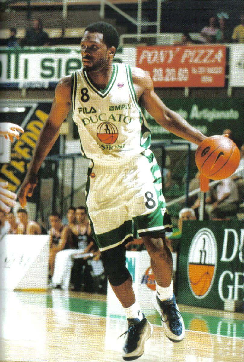 Travis MAYS - Ducato Mens Sana Siena